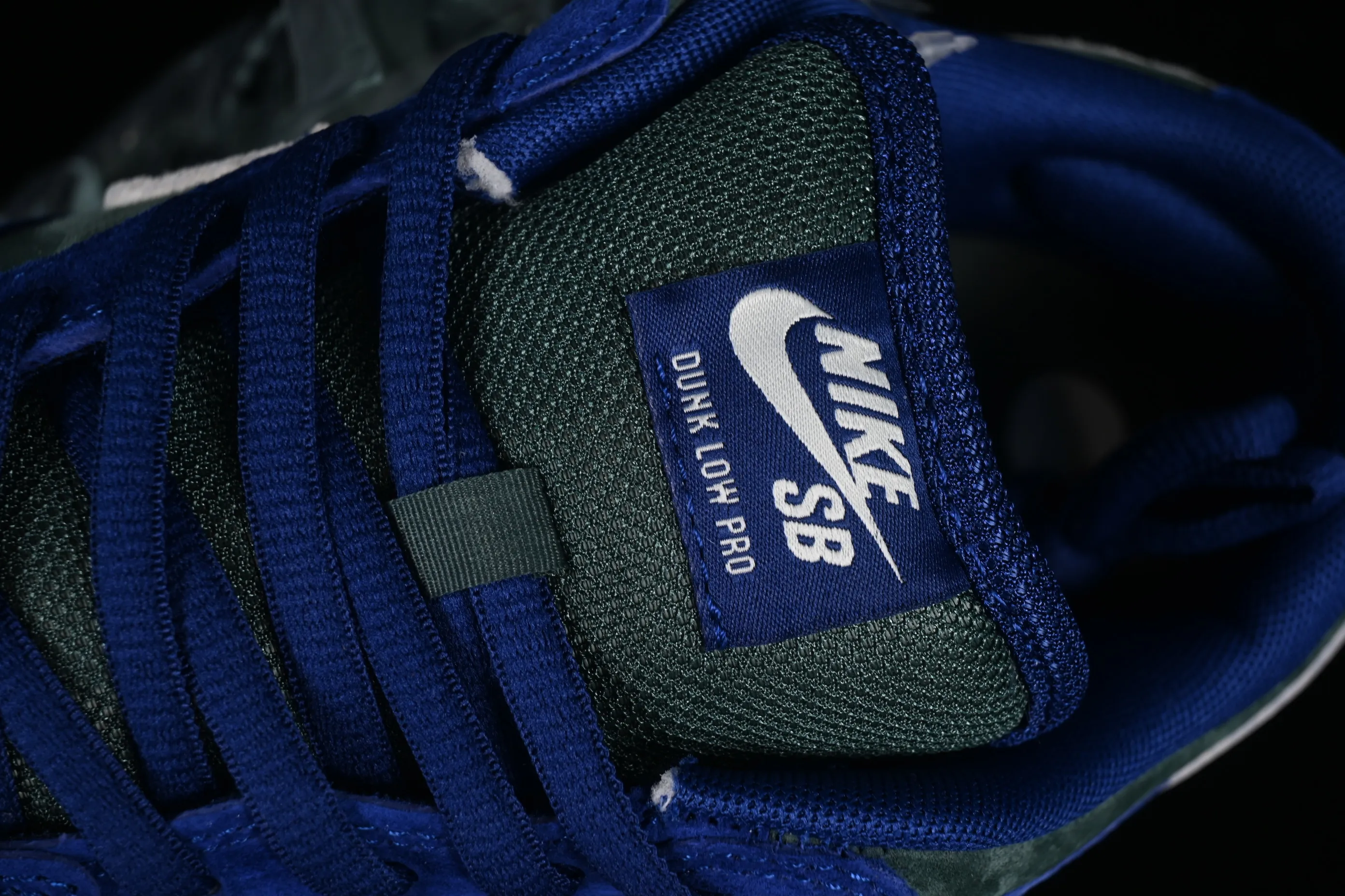 All categories Nk SB Dunk Series Nk SB Dunk Low Low-top sneakers K version Nk SB Dunk Low SB dunk series low-top casual sports skateboard shoes HF3704-400